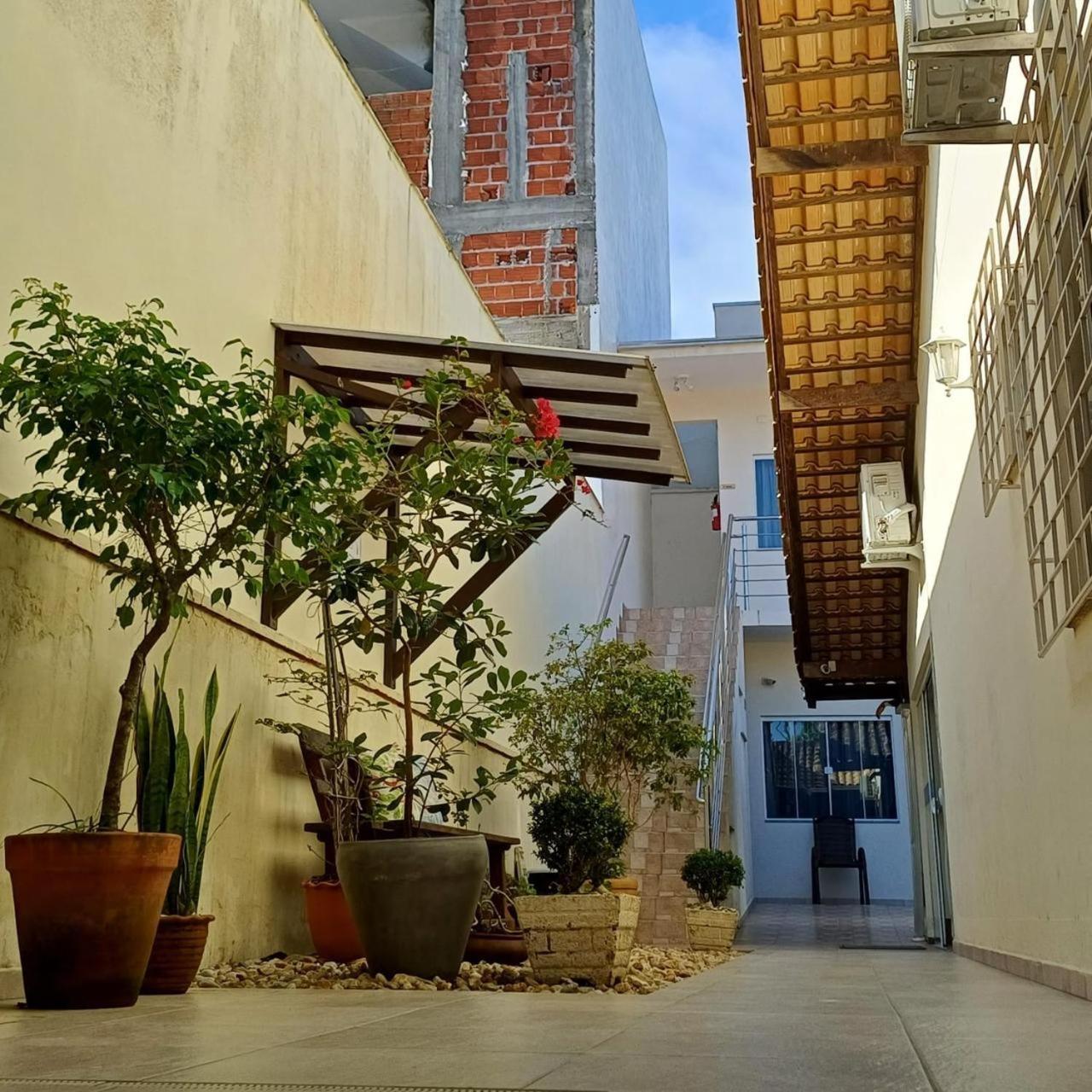 Pousada Vila Regina Penha  Buitenkant foto